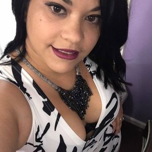 Meet your Posher, Roxana